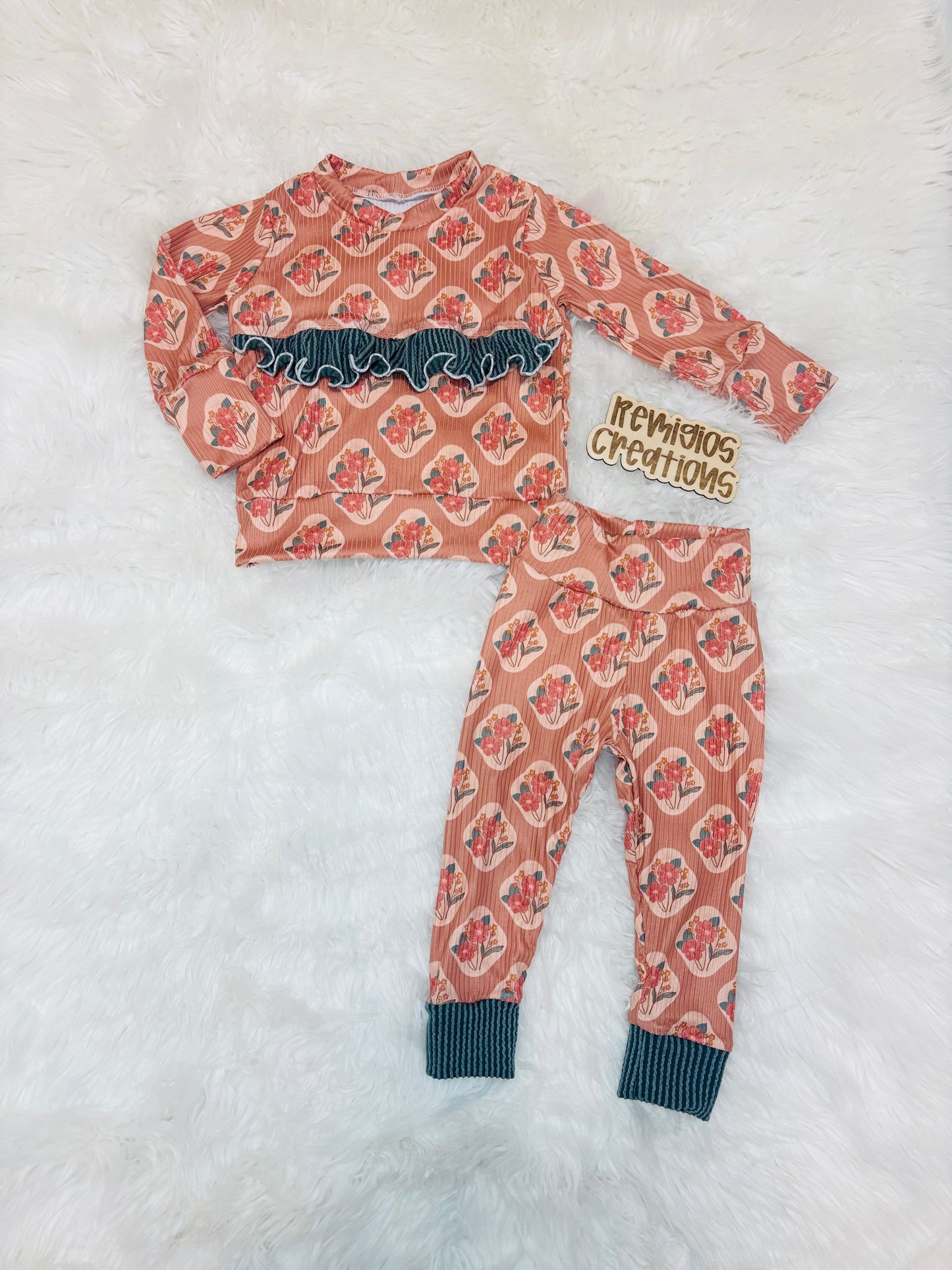 RTS 12-18 Ruffled Crew w/Leggings
